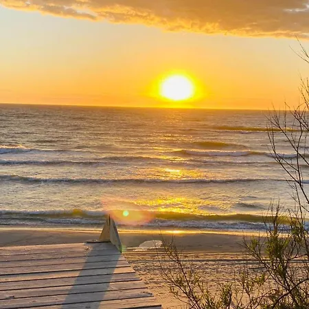 Sea View & 10d10 アパート